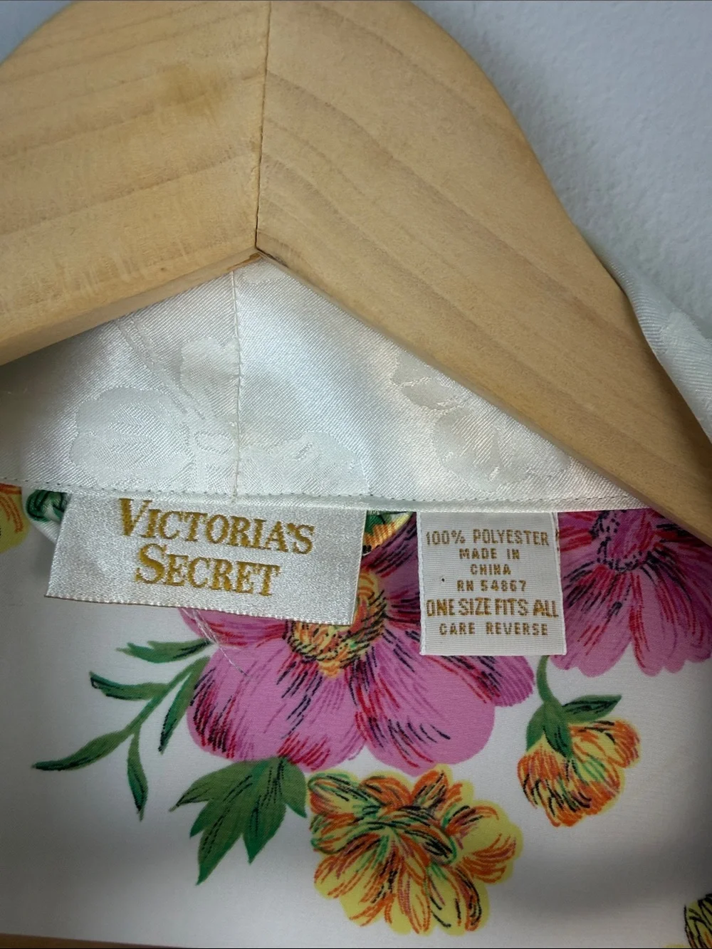 Vintage 90’s Victoria’s Secret Floral Satin Kimono Robe Tie Belt Gold Label OS